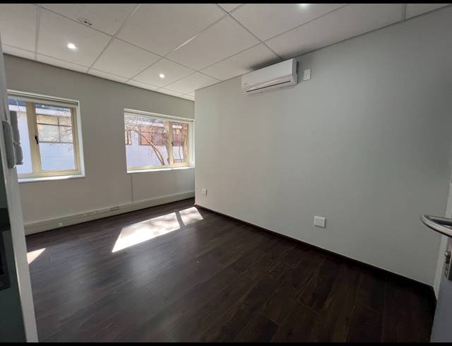 242M² OFFICE TO LET IN ROSEBANK